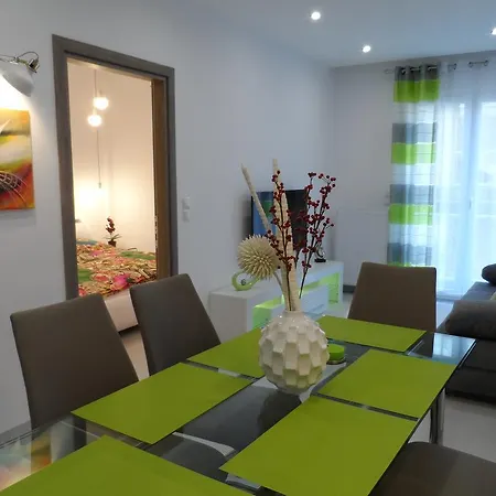 Laura Deluxe Apartment