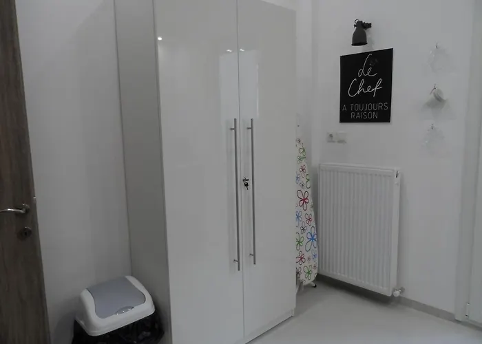 Laura Deluxe * 塞萨洛尼基