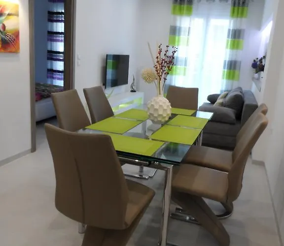 Laura Deluxe 公寓 塞萨洛尼基